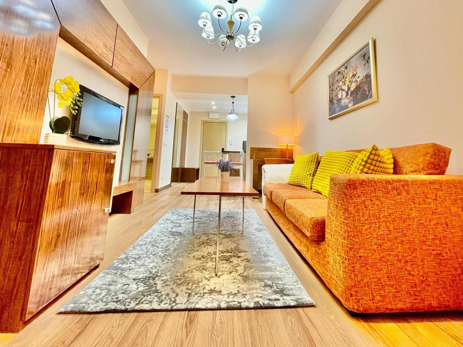 Royal Studio Apartment With A Perfect View - Yamaluxe Βουκουρέστι Εξωτερικό φωτογραφία